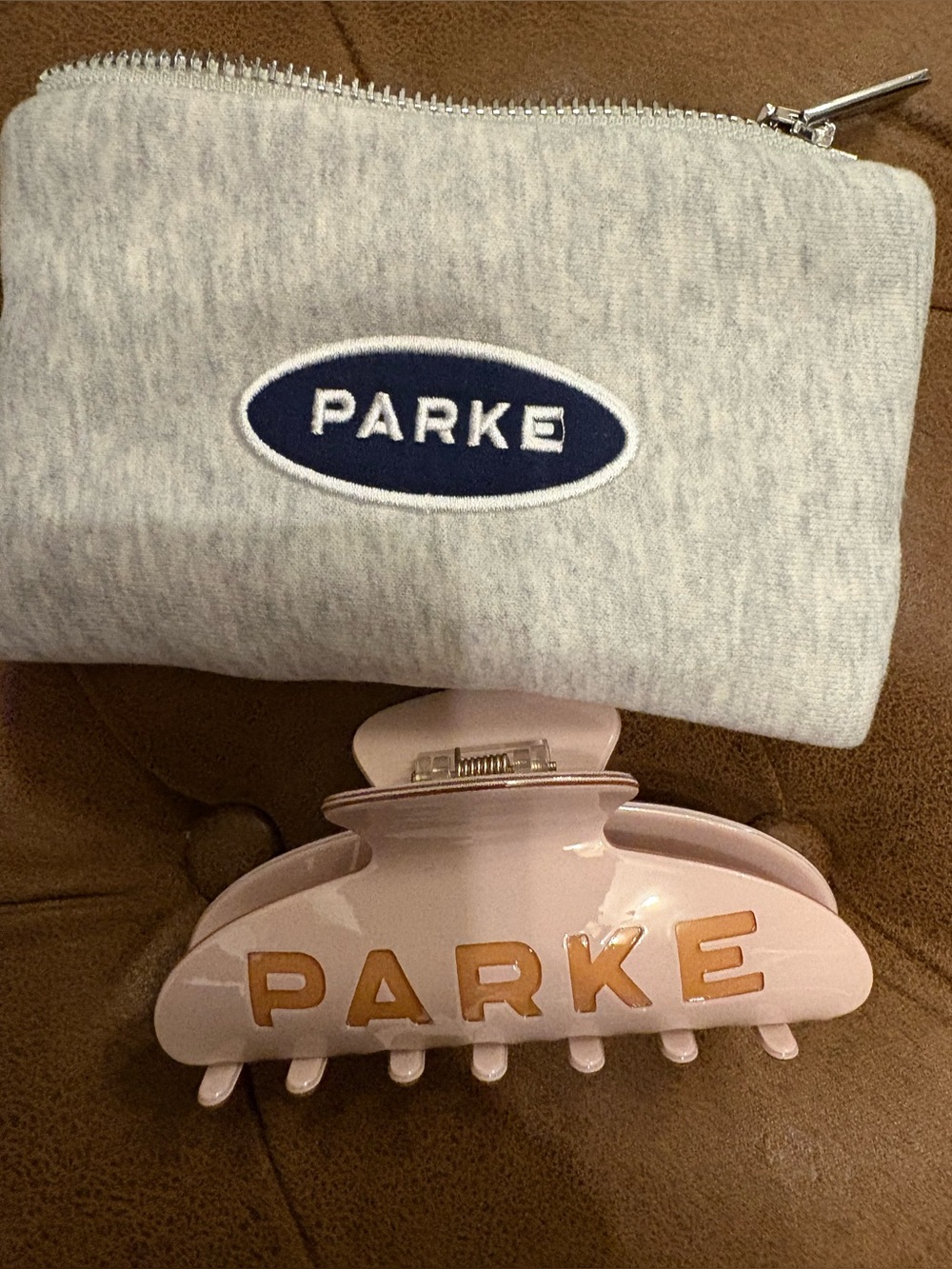 New with pouch! Parke Cider Hair Claw Clip
